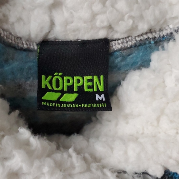 Super comfy soft, soft hooded sweater, like new - Picture 3 of 8